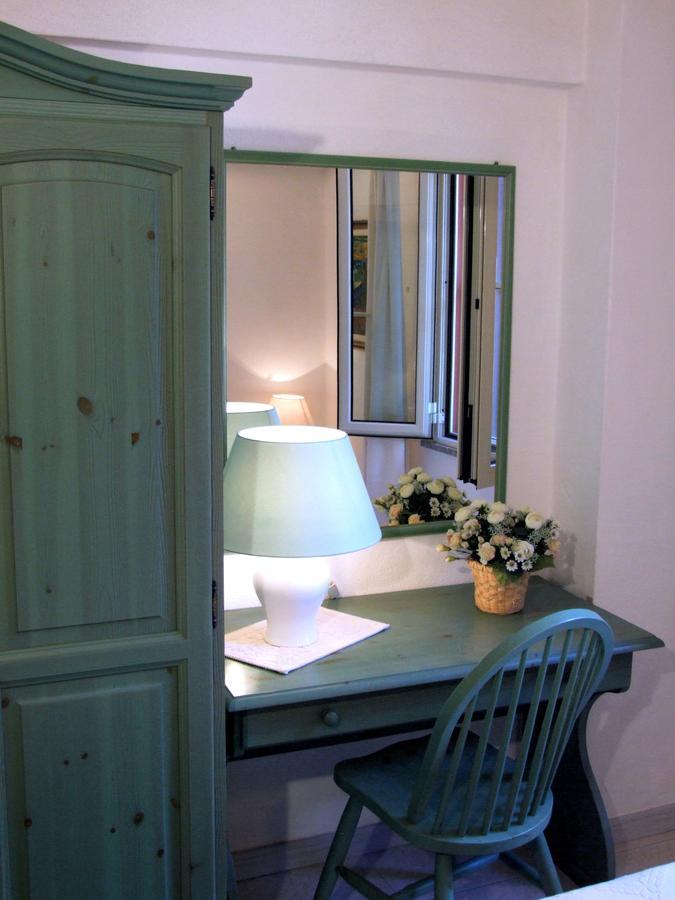 Villa Mica La Maddalena  Eksteriør bilde