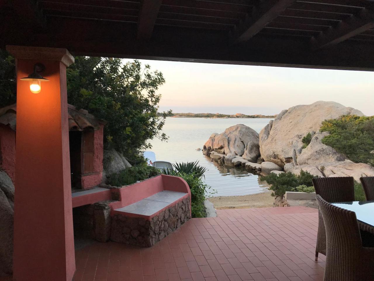 Villa Mica La Maddalena  Eksteriør bilde